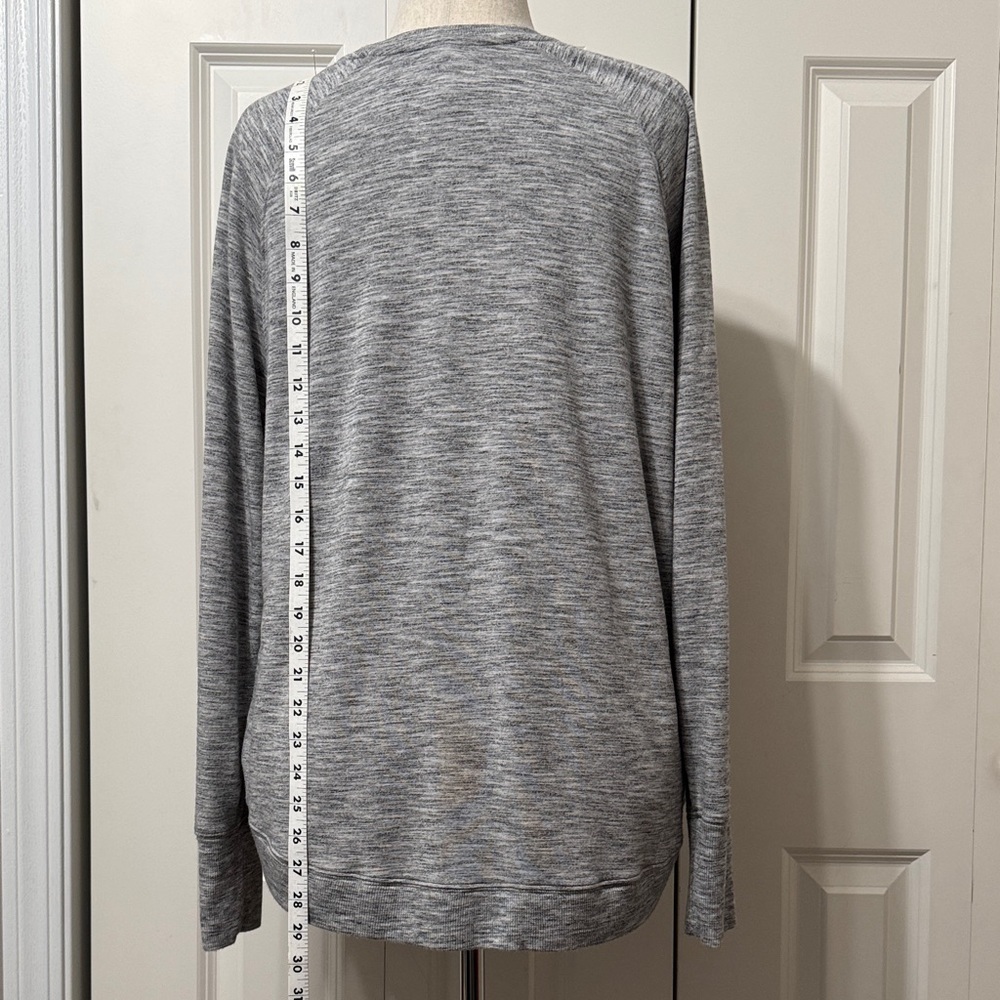 Athleta EUC❤️Gray Knit Relaxed Fit Top. - Picture 5 of 7